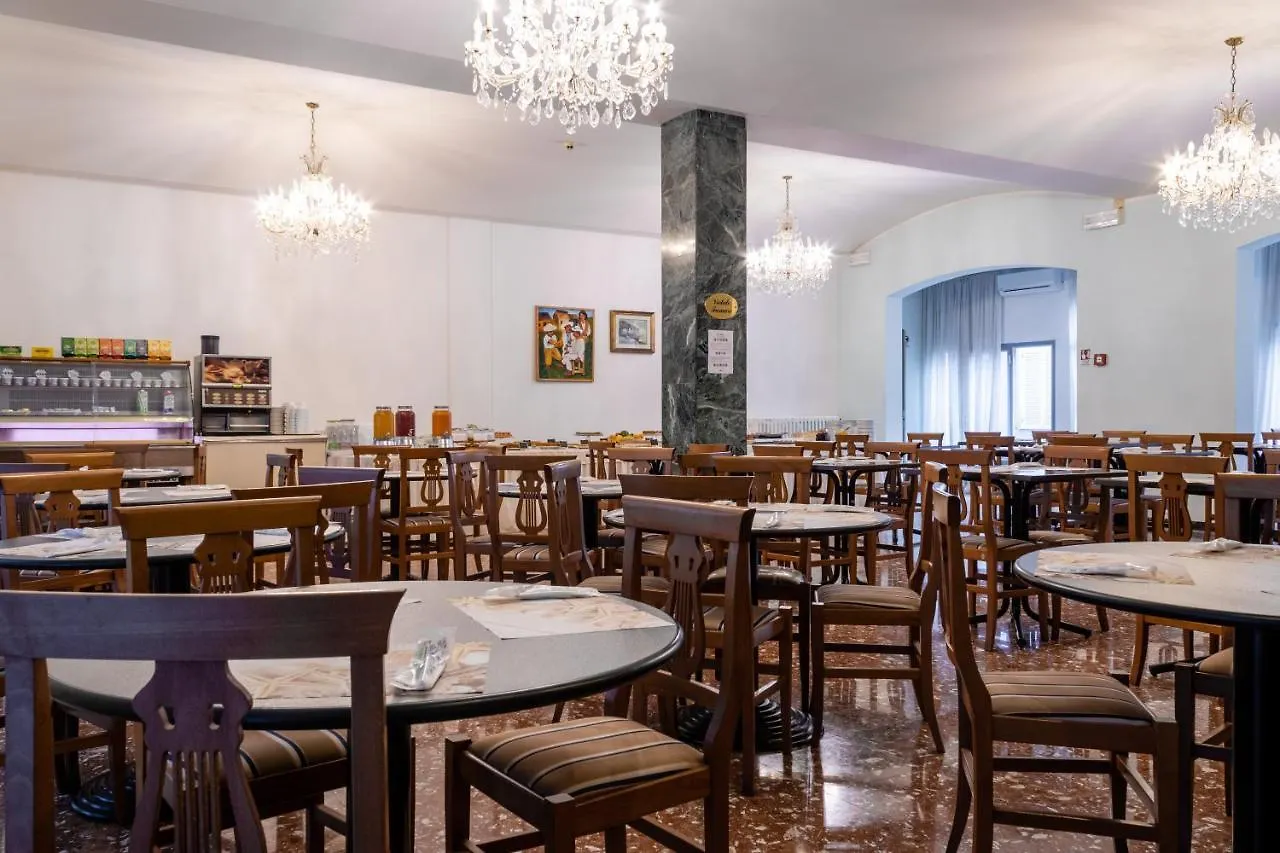 ***  Esedra Hotel Rímini Italia