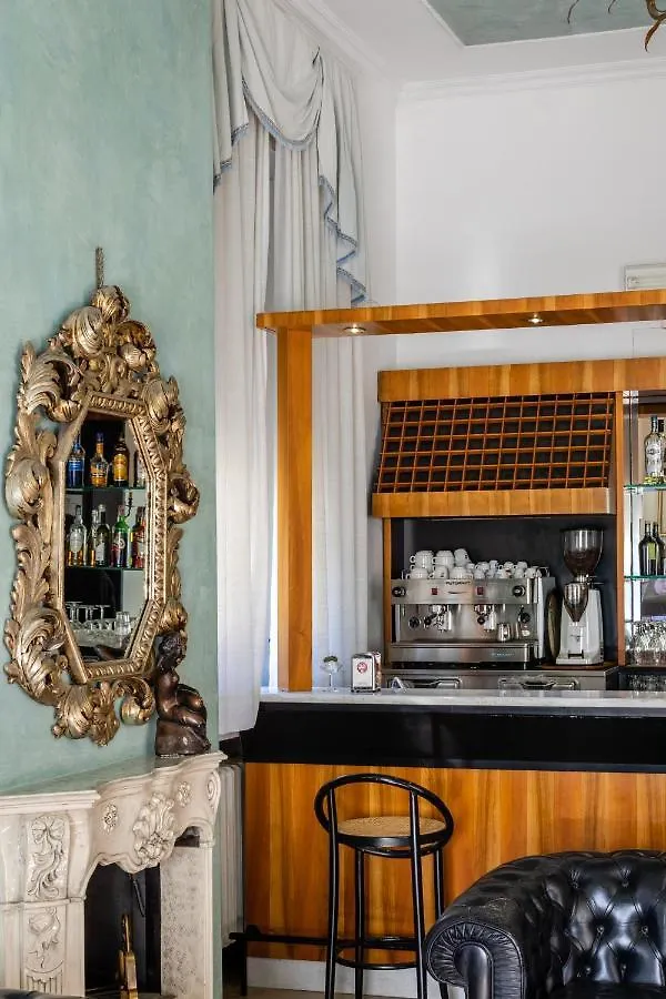 Esedra Hotel Rimini 3*,